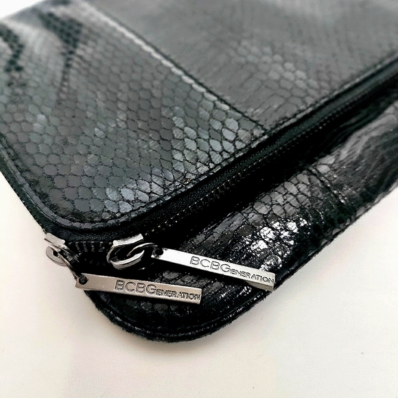 EUC BCBGeneration Black Clutch - Picture 10 of 10